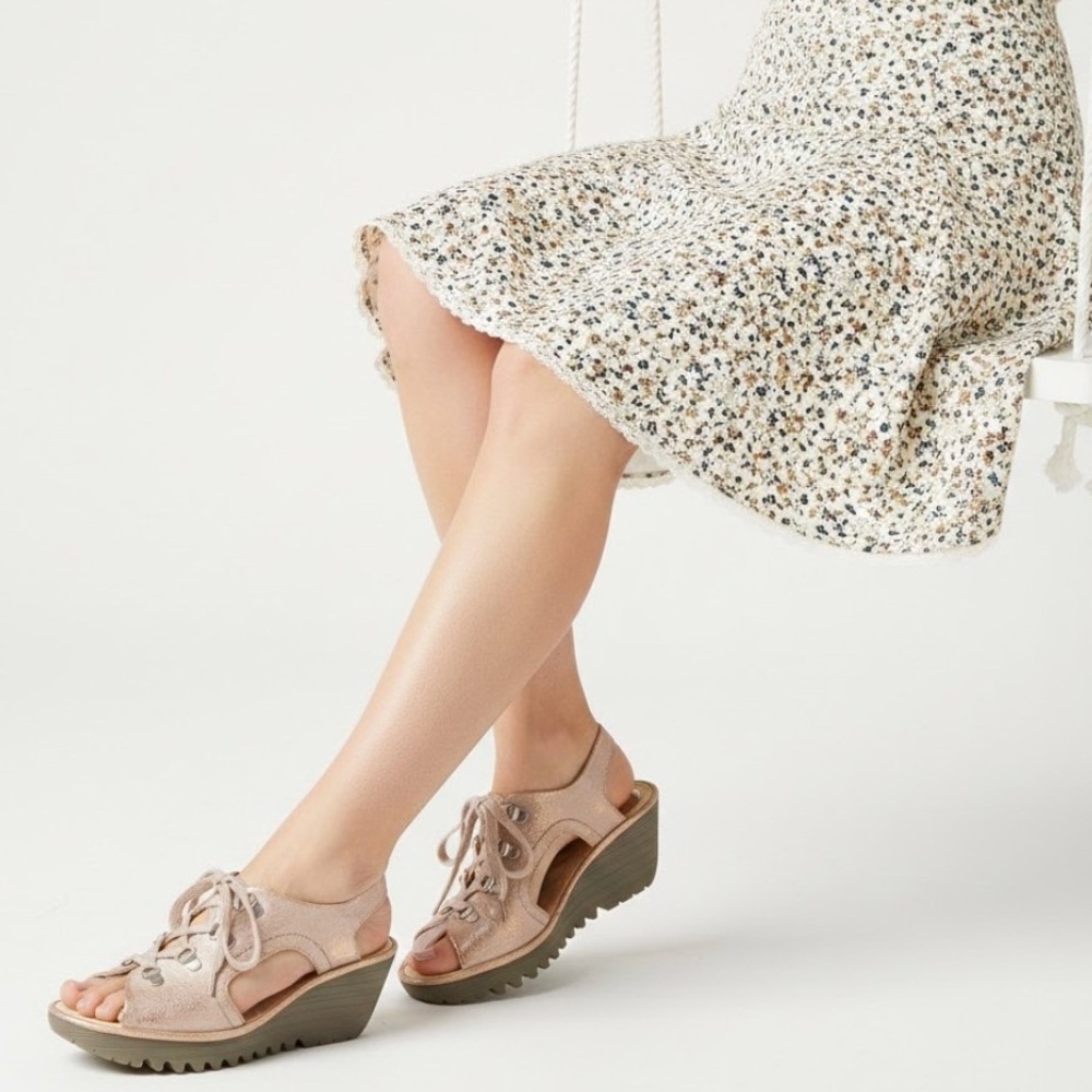 Fly London Ylfa Luna Lace Up Wedge Sandals Rose Gold Pearl Women's Size 38 US 8 - Picture 2 of 12